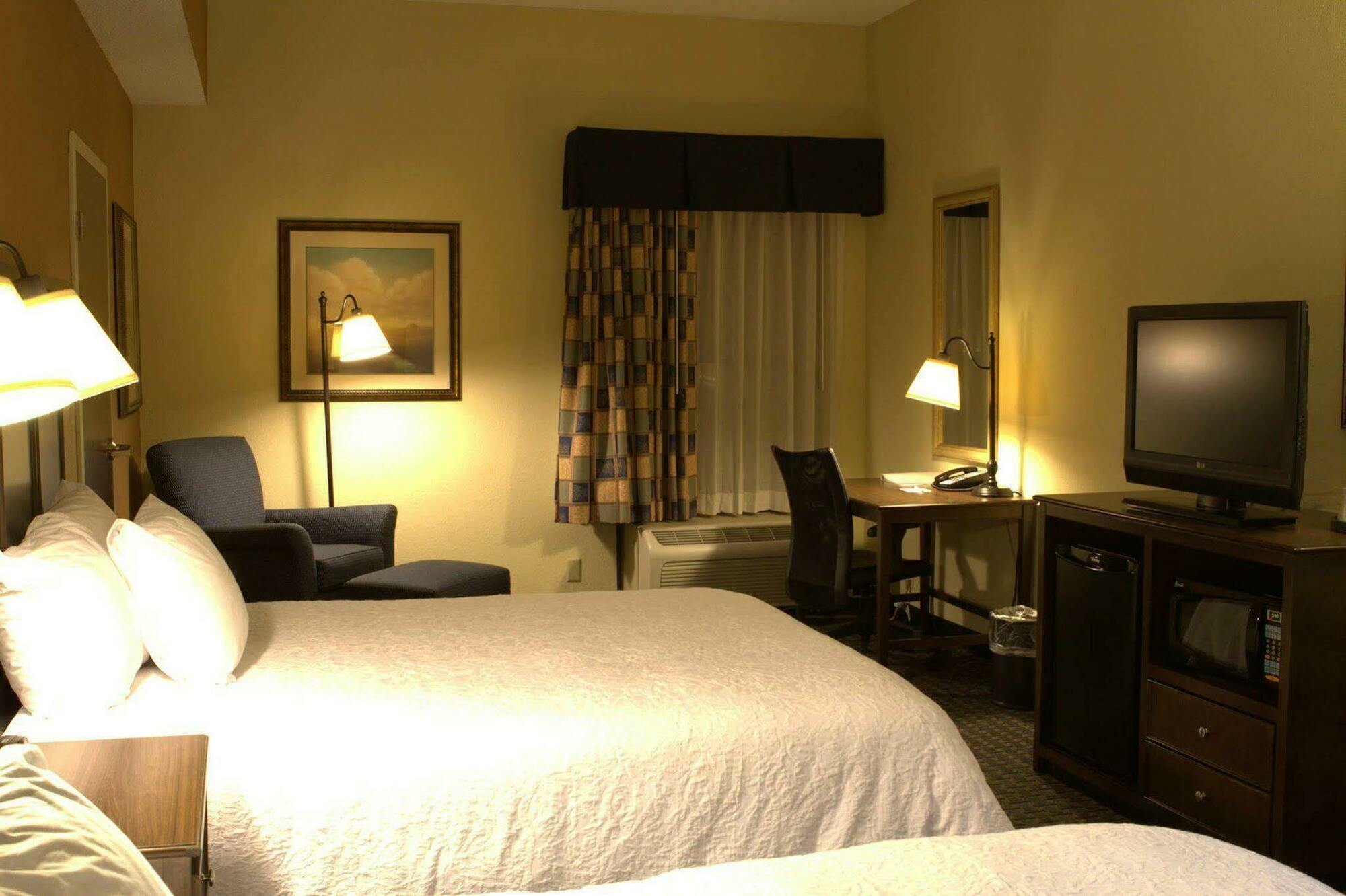 Hampton Inn Princeton מראה חיצוני תמונה